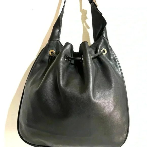 Gucci black leather drawstring hobo handbag - Picture 3 of 12